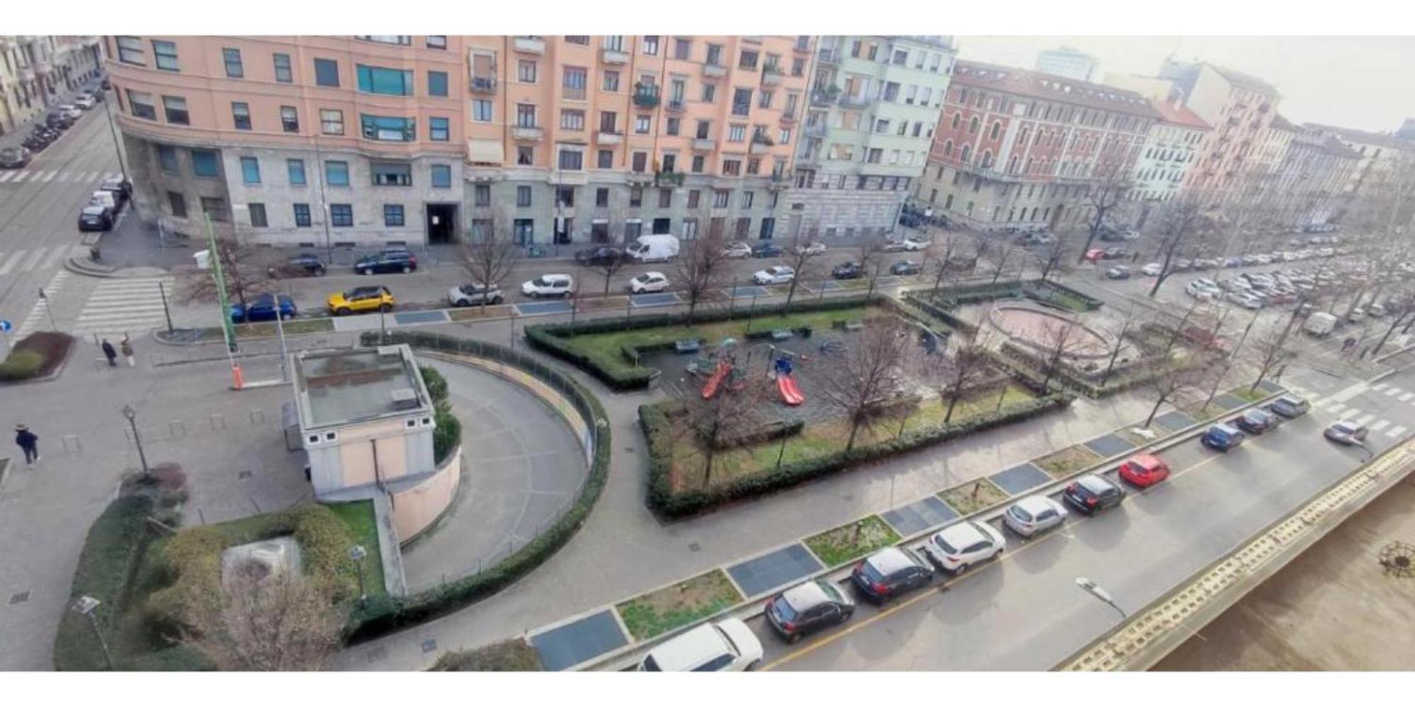 2 Bedroom Gem Near Milano Centrale Fast Wi Fi Kademy House Exteriér fotografie