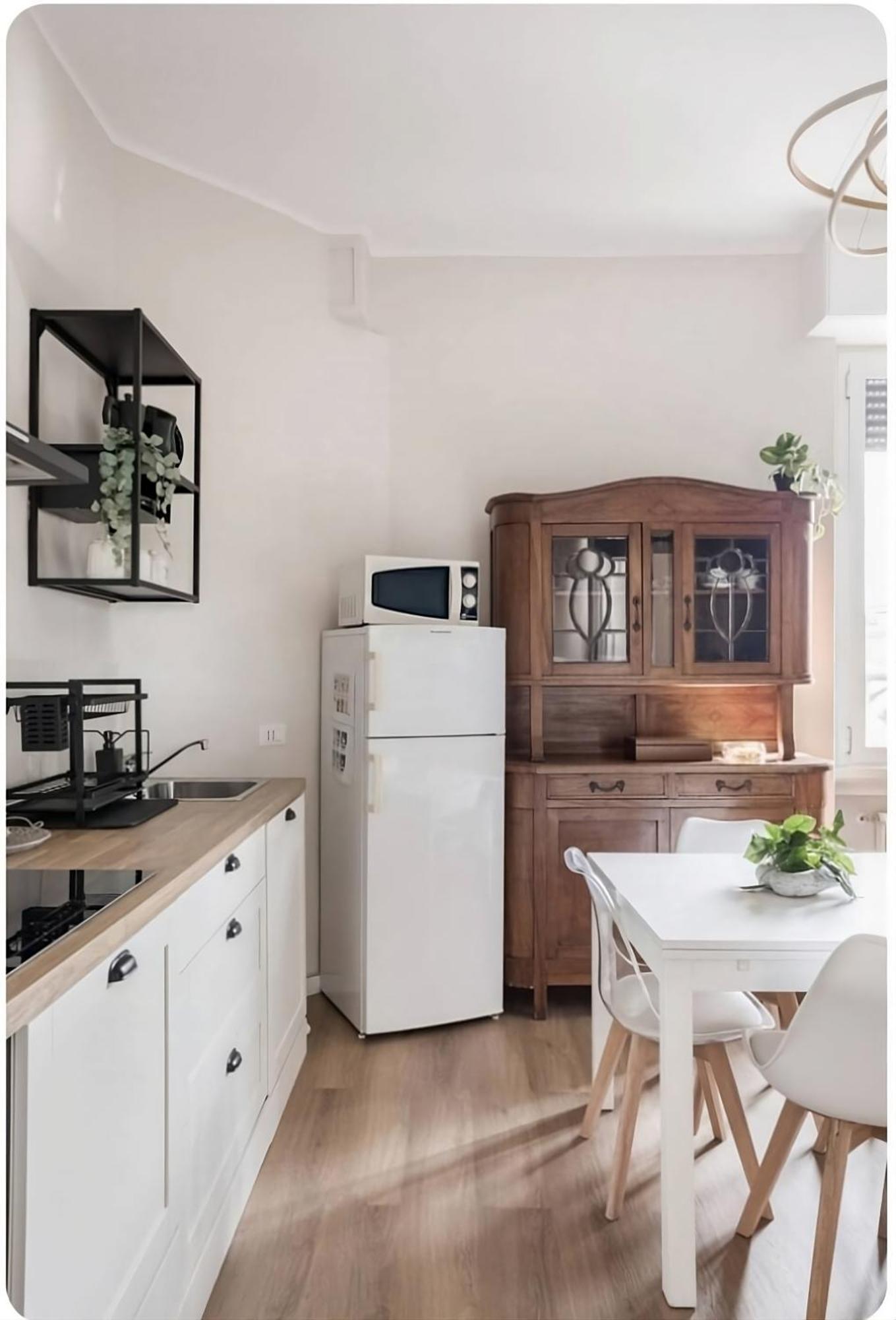 2 Bedroom Gem Near Milano Centrale Fast Wi Fi Kademy House Exteriér fotografie